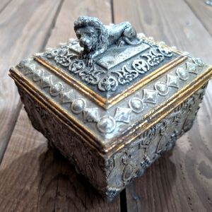 Vintage Trinket Box